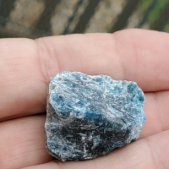 Natural Raw Apatite Crystal  #9 stone - Picture 7 of 8